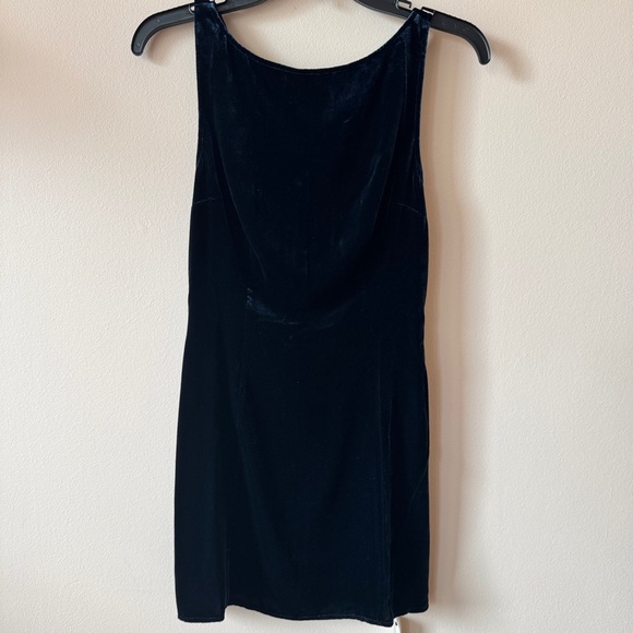 Reformation Brisbane Velvet Dress Navy NWT size 0 - Picture 2 of 3